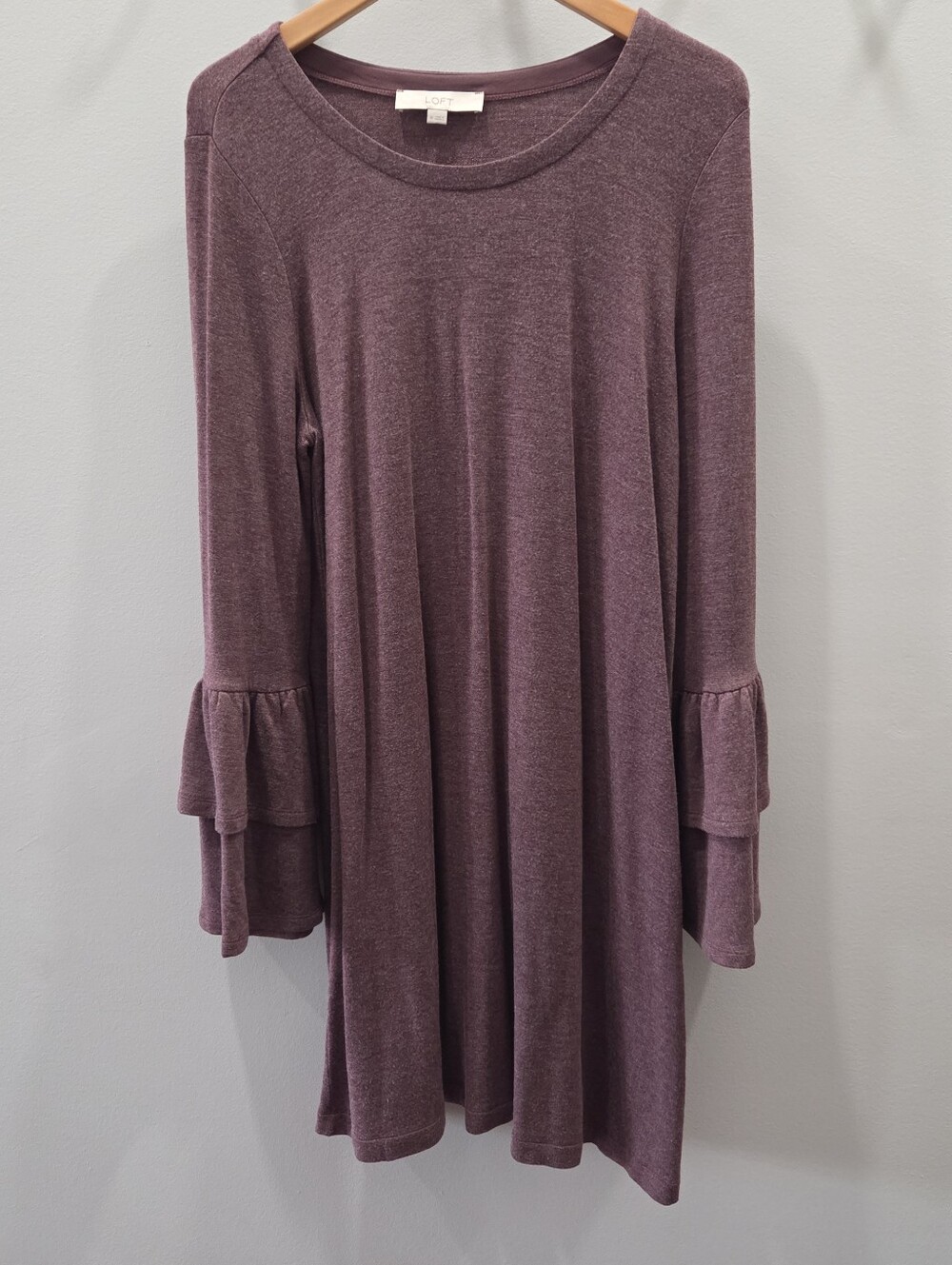 LOFT Plum/Burgundy Tiered-Ruffle Long-Sleeve Swing Dres, medium